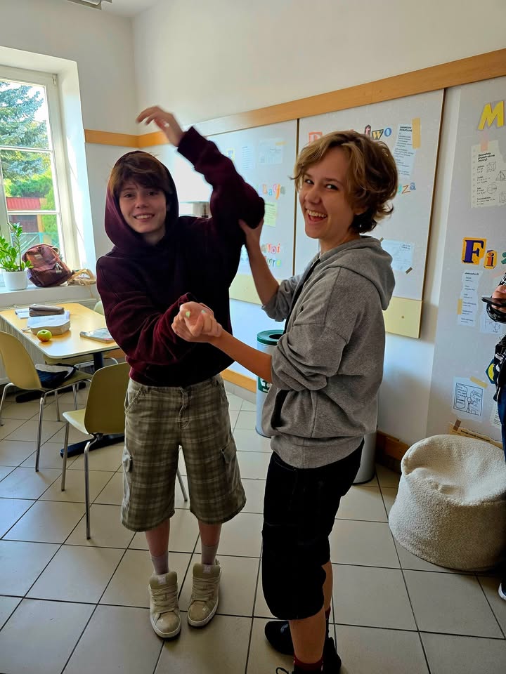 545910278_1527116904916406_321341452696235914_n