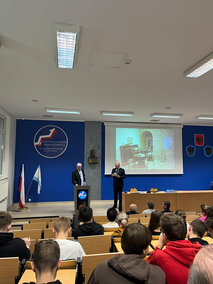 599768474_1609667426661353_457281075269976857_n-3